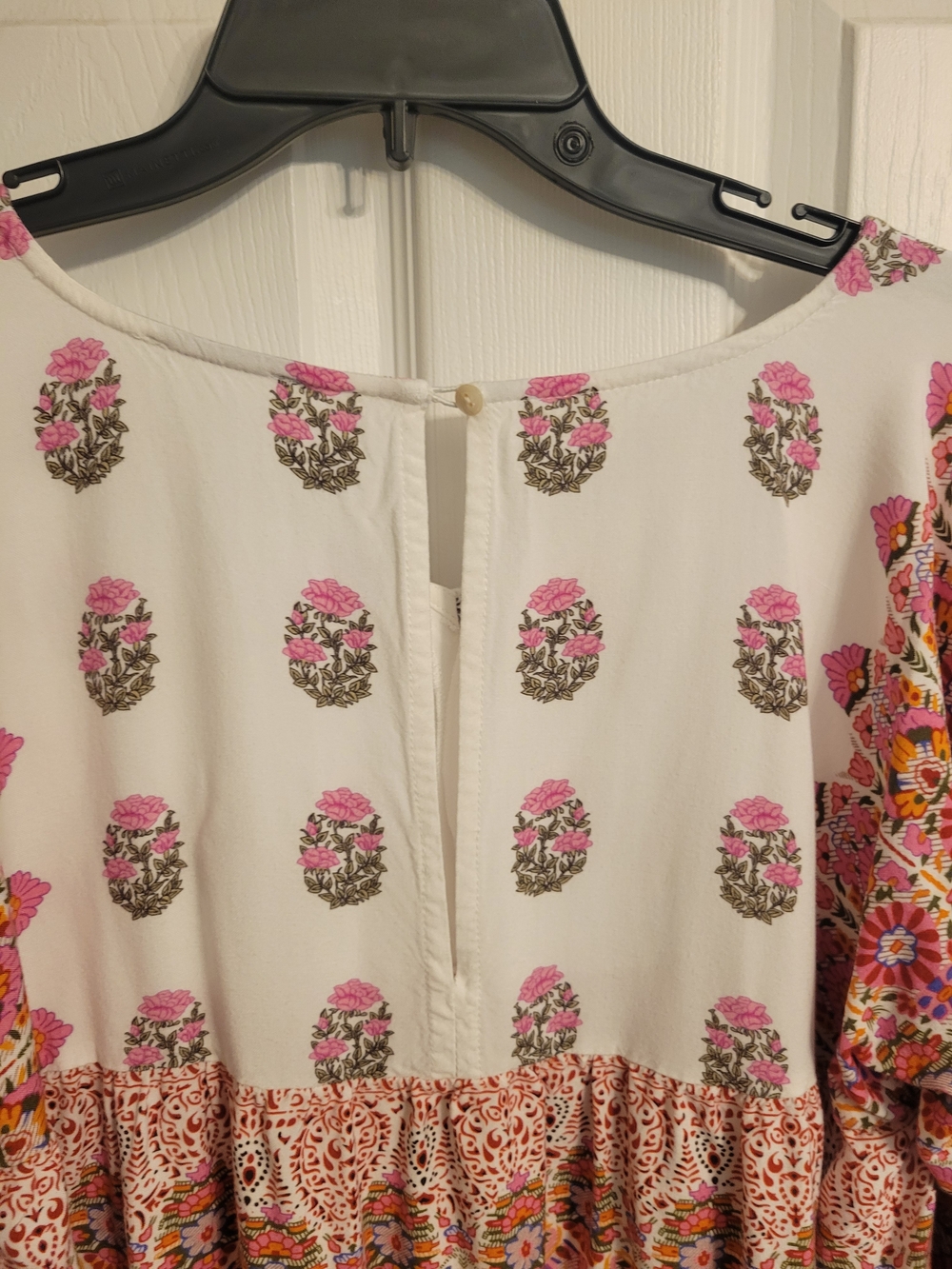 Boho Floral Print V-Neck Peasant Blouse - White with Pink & Orange - Picture 5 of 5